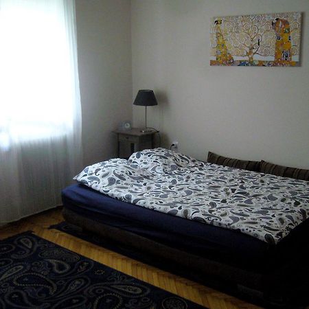 Home Away Apartment Budapest Room photo